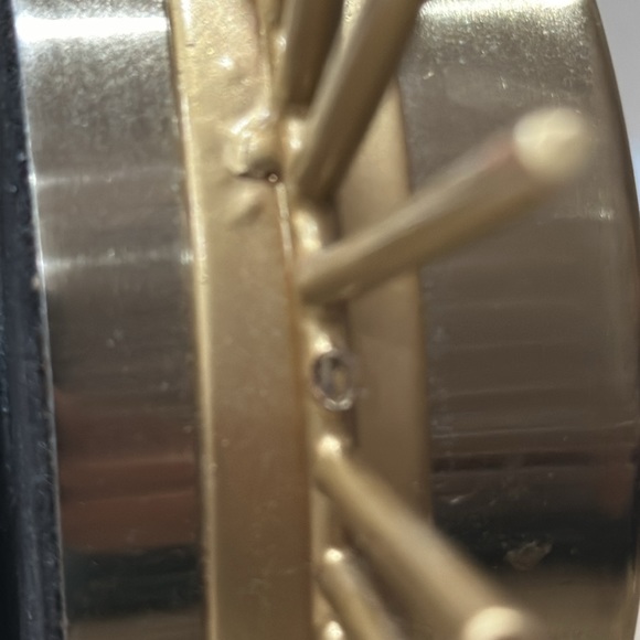 Victoria Queen Atomic Starburst Clock - Picture 11 of 14